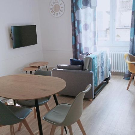 Loudeac : Appartement T2 Chaleureux Centre Ville מראה חיצוני תמונה