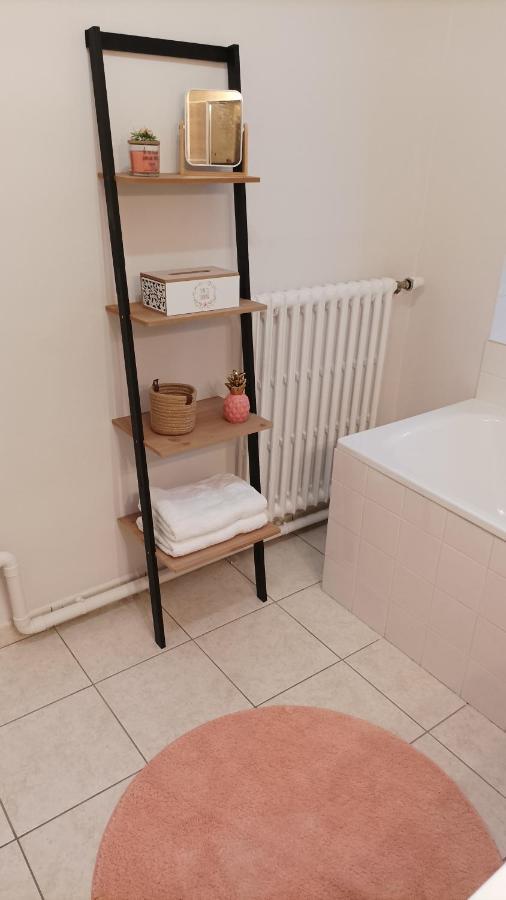 Loudeac : Appartement T2 Chaleureux Centre Ville מראה חיצוני תמונה